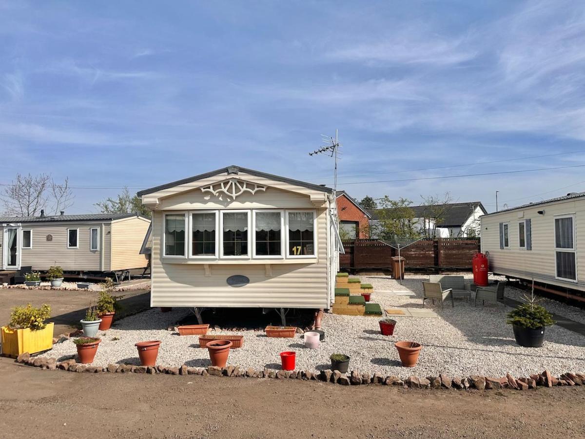 Willerby Granada 2-Bedroom Caravan, Glasgow Ъдингстън Екстериор снимка