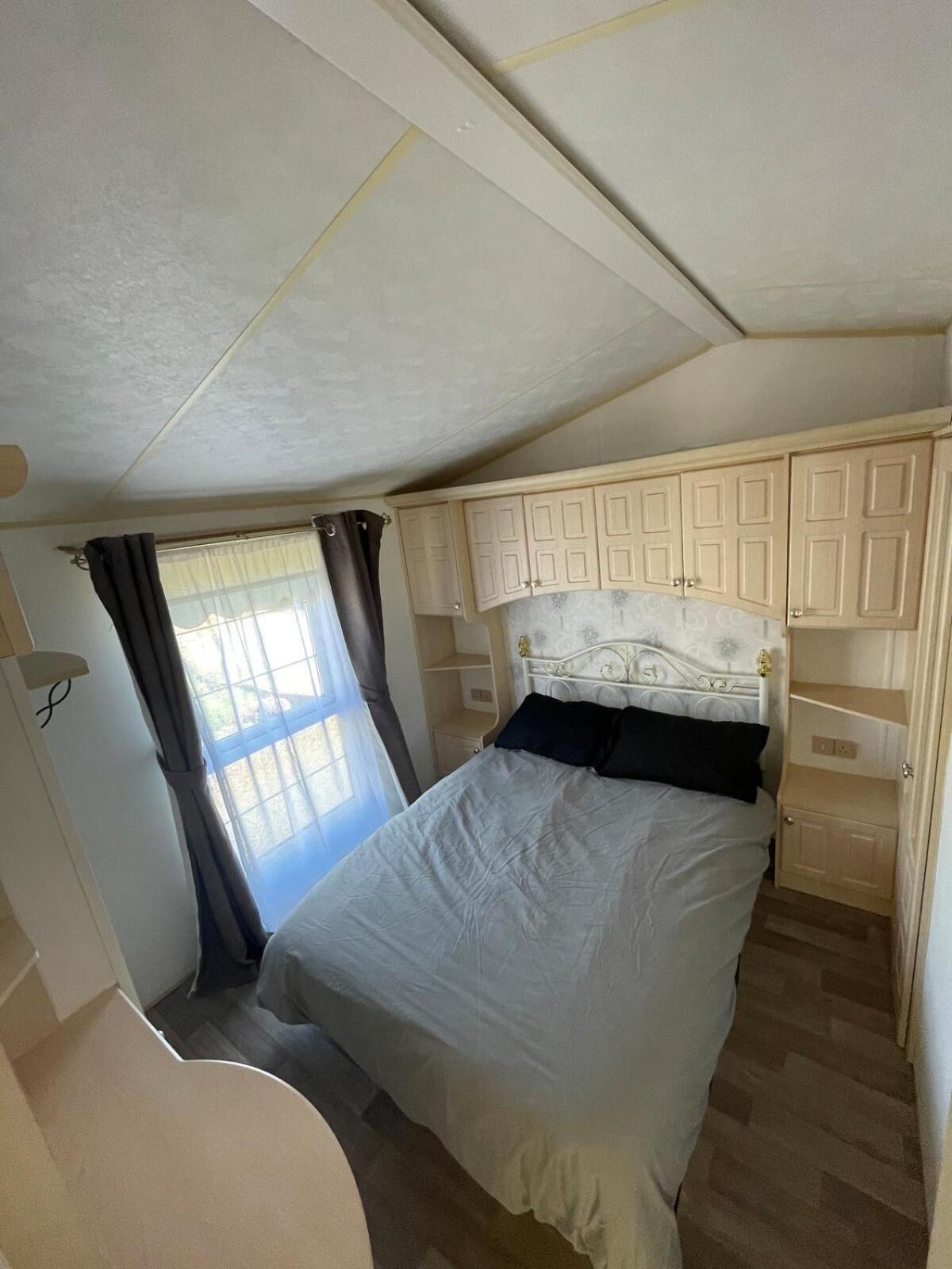 Willerby Granada 2-Bedroom Caravan, Glasgow Ъдингстън Екстериор снимка